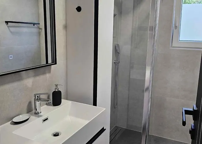 Near Port In Volosca Apartment Opatija