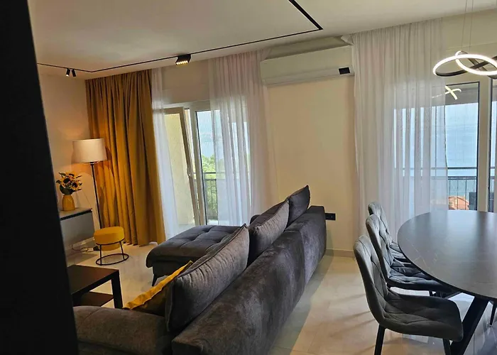 Apartment Near Port In Volosca *